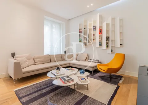 Flat 244 m² in Madrid