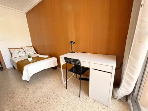 Chambre à louer, Valence
