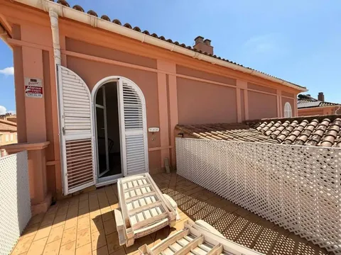 Casa de 151 m² a Tomares
