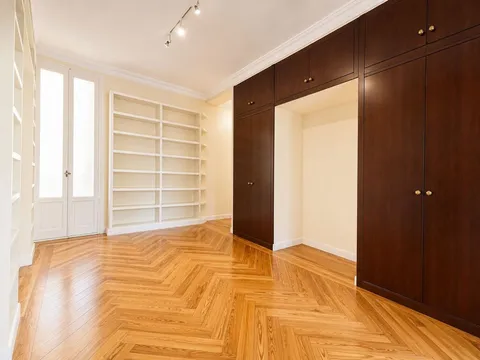 Квартира 210 м² в Мадриде (3/39)