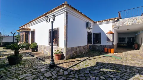 Casa de 227 m² a Higuera de Vargas