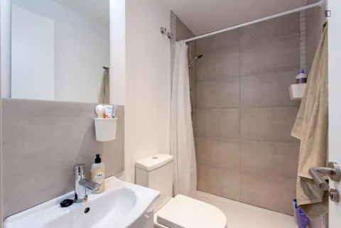 Habitació de lloguer, Burjassot