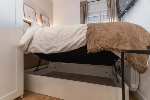 Habitació de lloguer, Madrid (2/10)
