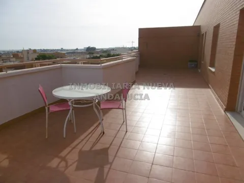 Pis de 95 m² a Almeria
