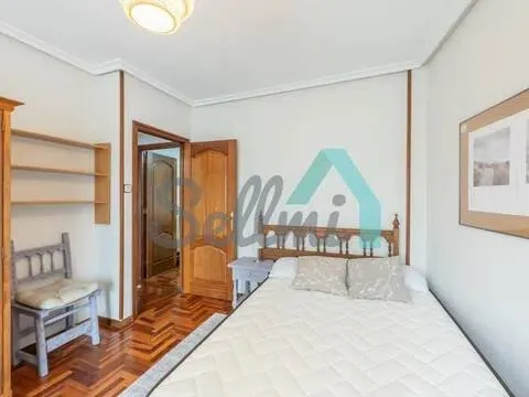 Habitació de lloguer, Oviedo