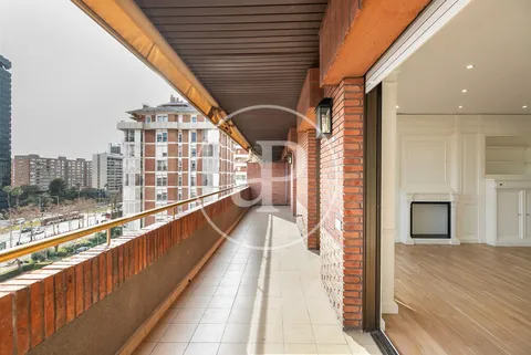 Piso de 232 m² en Barcelona (2/49)