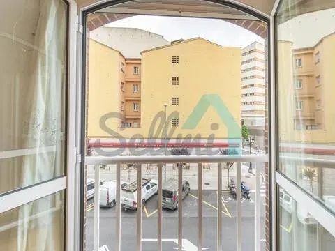 Pis de 75 m² a Oviedo