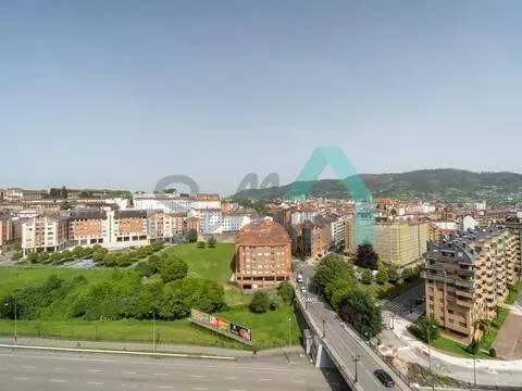 Pis de 80 m² a Oviedo