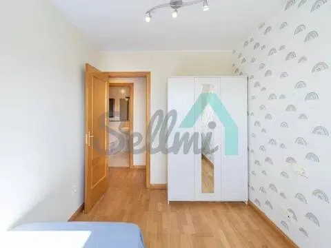 Pis de 69 m² a Oviedo