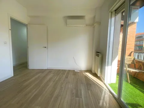 Flat 141 m² in Granada