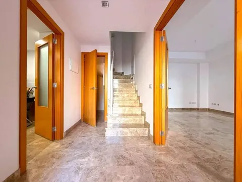 Casa de 151 m² a Tomares