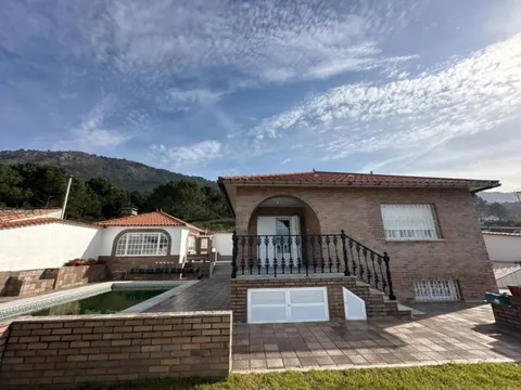 Maison 130 m² à Oia