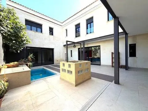 Appartamento 250 m² a Castilleja de la Cuesta