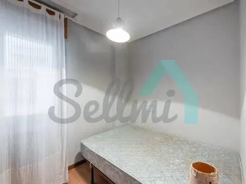 Pis de 74 m² a Oviedo