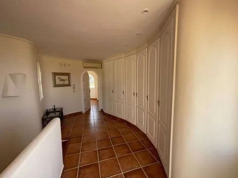 Haus 500 m² in Altea