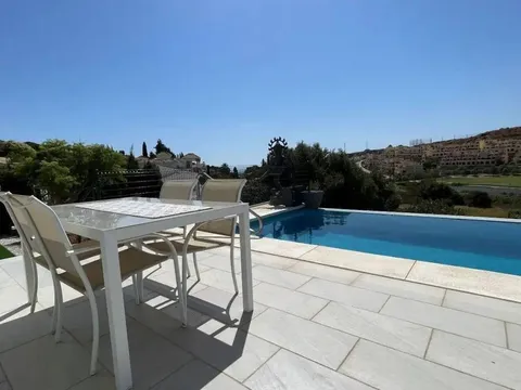 Casa de 127 m² a Estepona