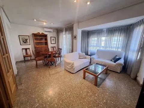 Wohnung 113 m² in Valencia