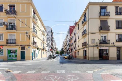 Pis de 74 m² a València