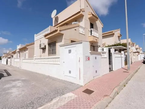 Casa de 88 m² en Rojales