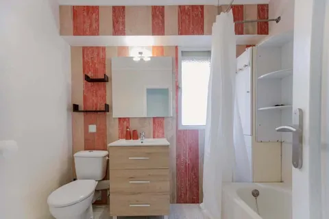 Chambre à louer, Valence