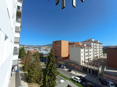Pis de 94 m² a Barañáin / Barañain