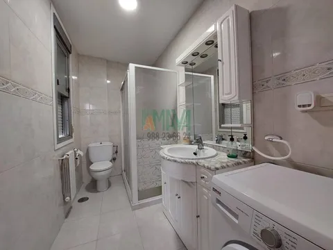 Pis de 95 m² a Ourense