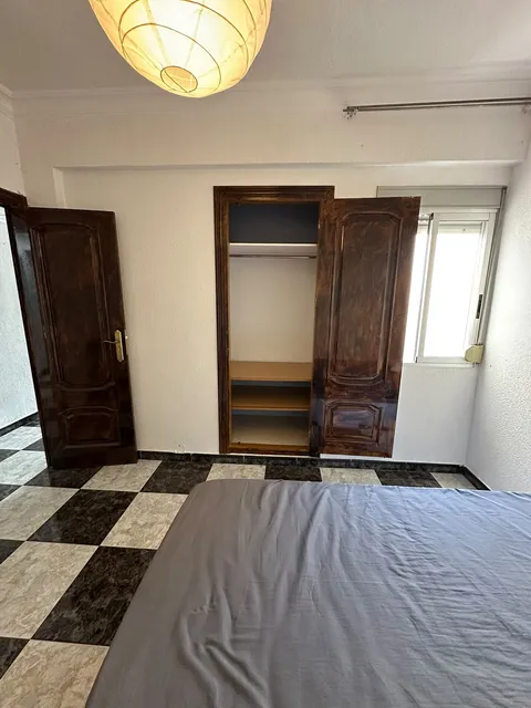 Quarto para alugar, Gandia