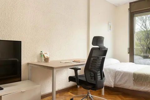 Habitació de lloguer, Barcelona (4/19)
