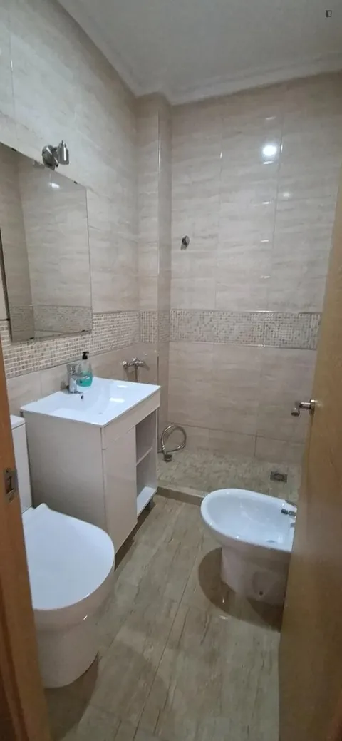 Room for rent, Seville