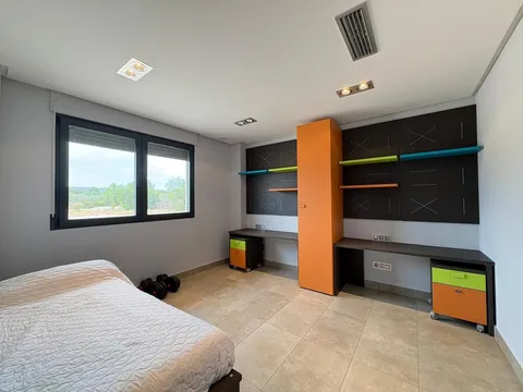 Casa de 318 m² en Elda