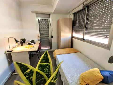 Room for rent, Burjassot