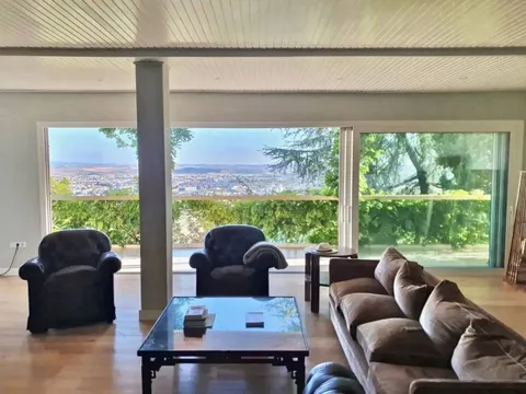 Casa de 376 m² a Còrdova