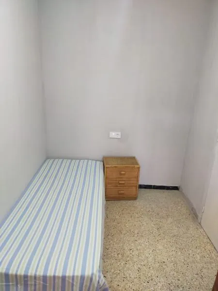 Habitació de lloguer, Calafell (4/5)