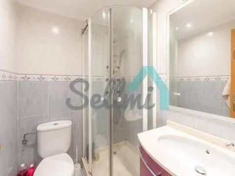 Flat 86 m² in Oviedo