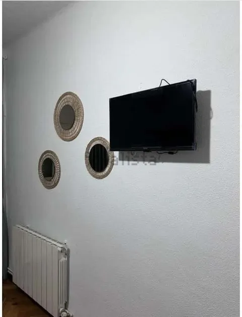 Room for rent, Madrid (3/18)