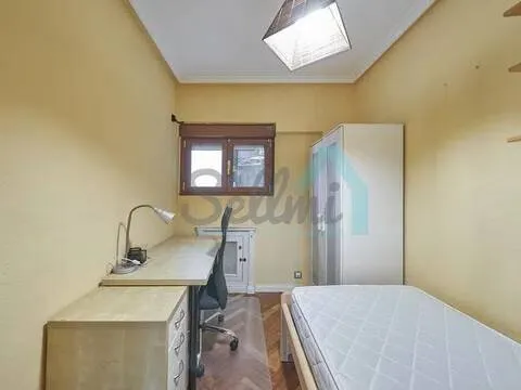 Pis de 113 m² a Oviedo