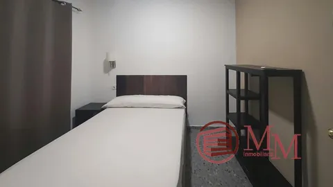 Casa de 400 m² a Còrdova