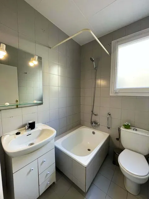 Room for rent, Barcelona (3/4)