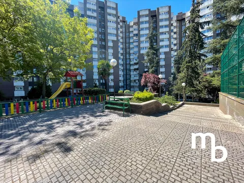 Wohnung 152 m² in Madrid