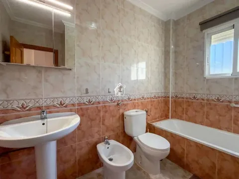 Casa de 100 m² a Oriola