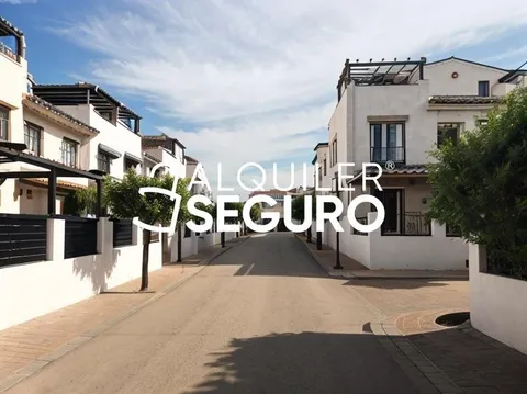 Casa de 177 m² en Dos Hermanas