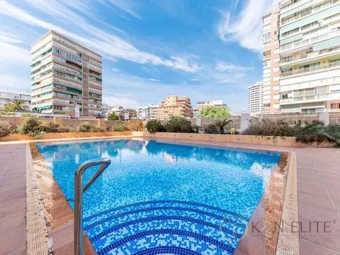 Appartamento 141 m² a Benidorm