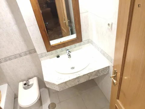 Room for rent, Madrid