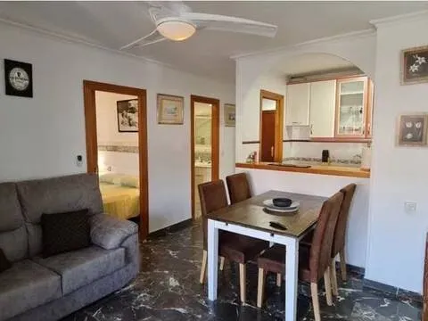 Piso de 65 m² en Roquetas de Mar (3/23)