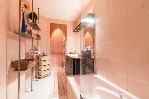 Habitació de lloguer, Madrid