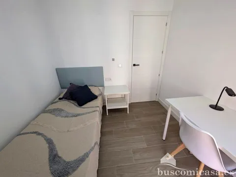 Habitació de lloguer, Linares