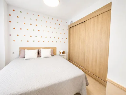 Flat 84 m² in Daimús