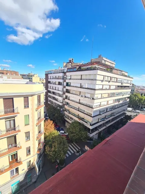 Wohnung 114 m² in Madrid