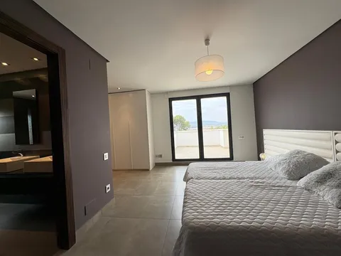 Casa de 318 m² en Elda