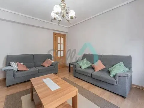 Pis de 94 m² a Oviedo
